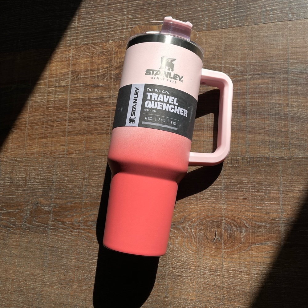 Stanley ombré coral/pink 40 oz Adventure Quencher